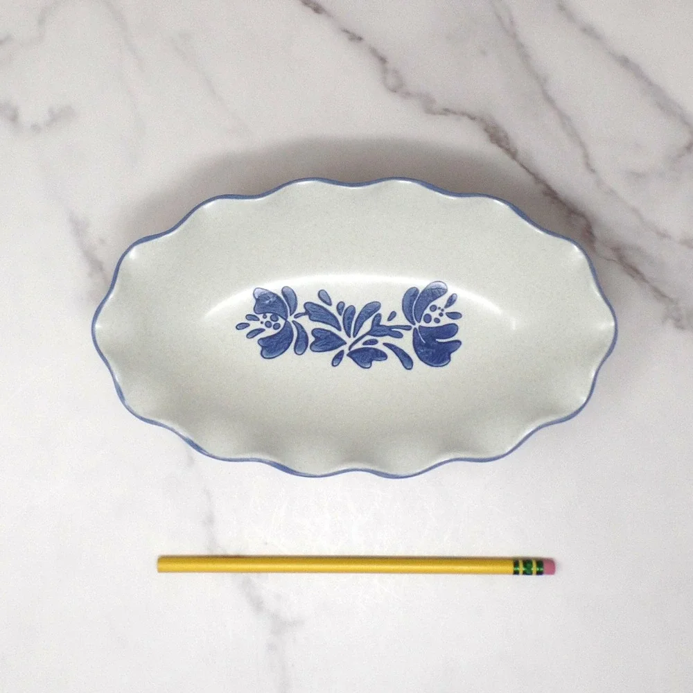 Vintage Ceramic Pfaltzgraff Yorktowne Fluted Oval Relish Bowl (1980s-90s)
